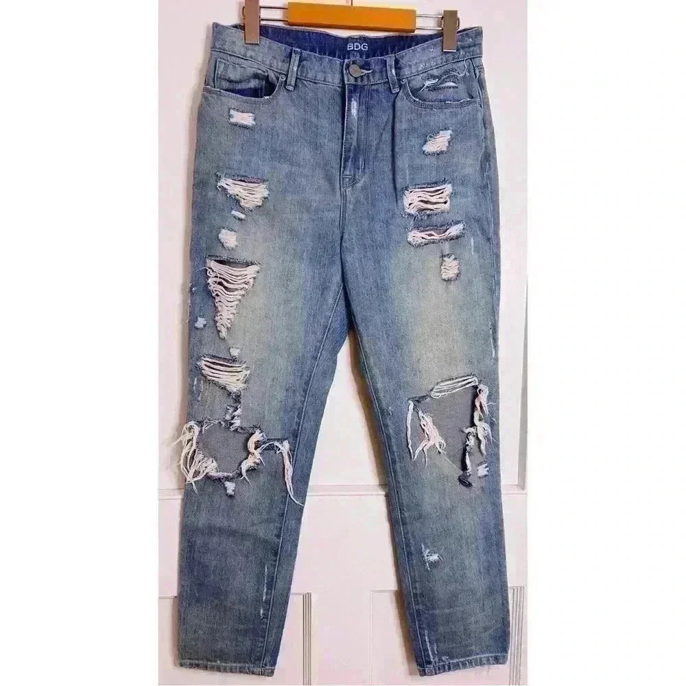 Women’s Urban  Outfitters BDG High Rise TWIG Grazer Jeans Size 28 x 26